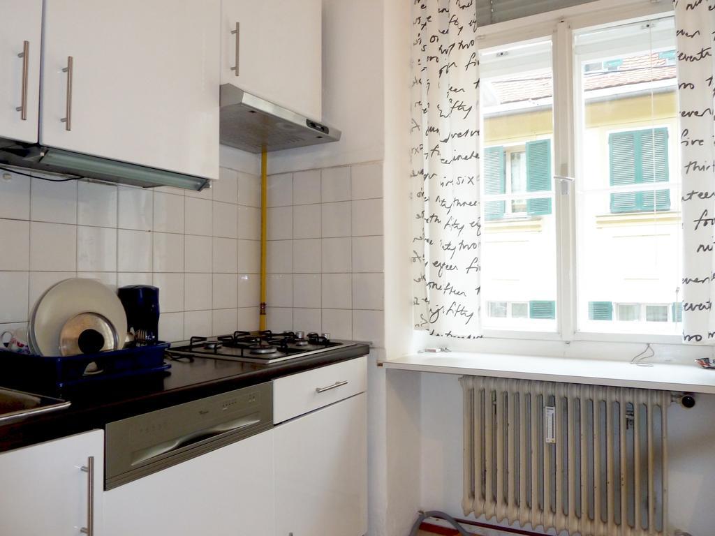 Apartment Jakominiplatz Грац Стая снимка