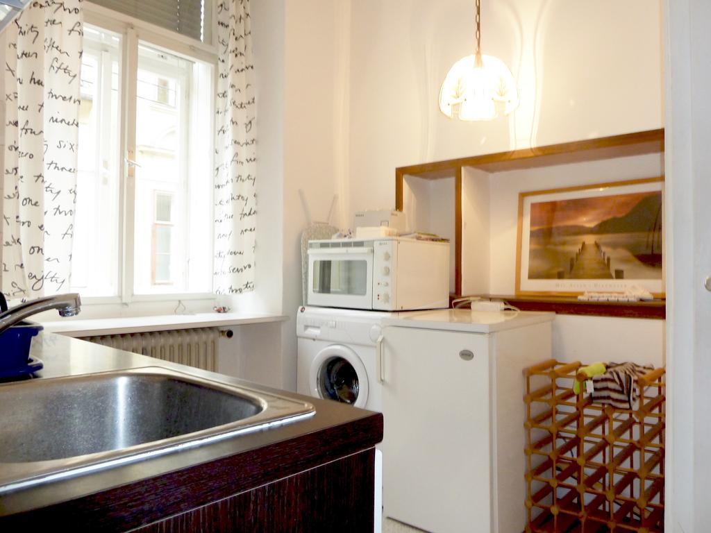 Apartment Jakominiplatz Грац Стая снимка